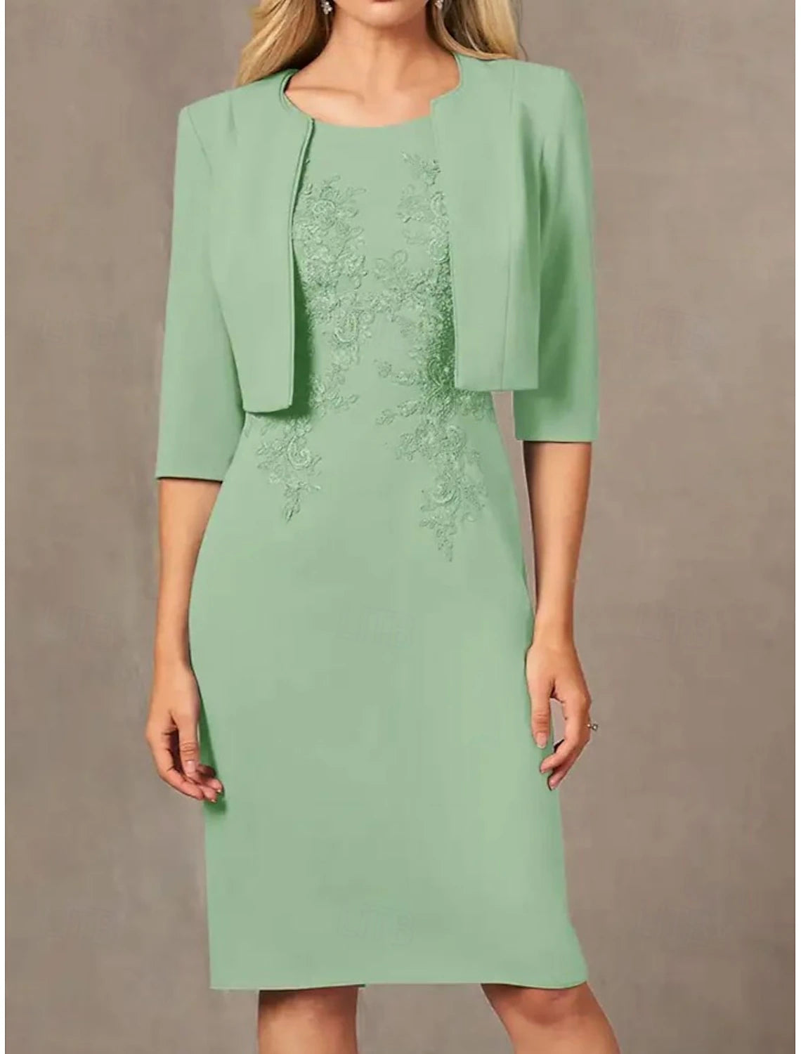 Buyishang Two Piece Sheath / Column Dress Suit Mother of the Bride Dress Elegant Simple Jewel Neck Knee Length Stretch Fabric 3/4 Length Sleeve Jacket Dresses with Embroidery Appliques